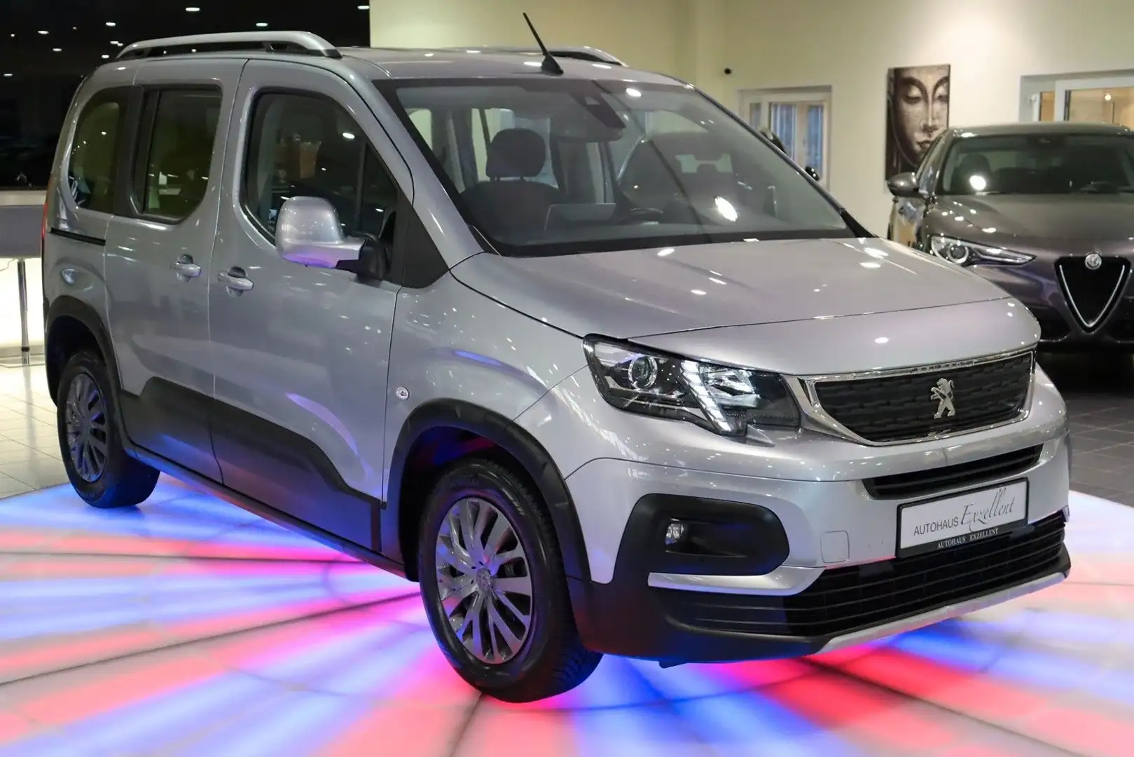 Peugeot Rifter Allure*KLIMAAUT*PDC*TEMPOMAT*SHZ*1 HD* Grau - 2