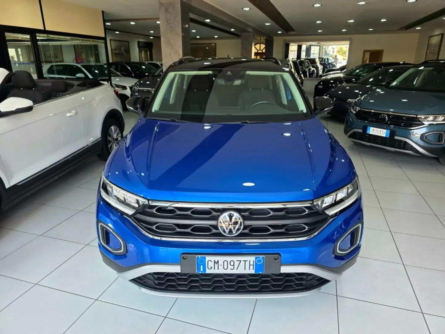 Volkswagen T-Roc NEW 2.0 TDI 115CV Life Navi - Bi Color - Virtual Bleu - 2