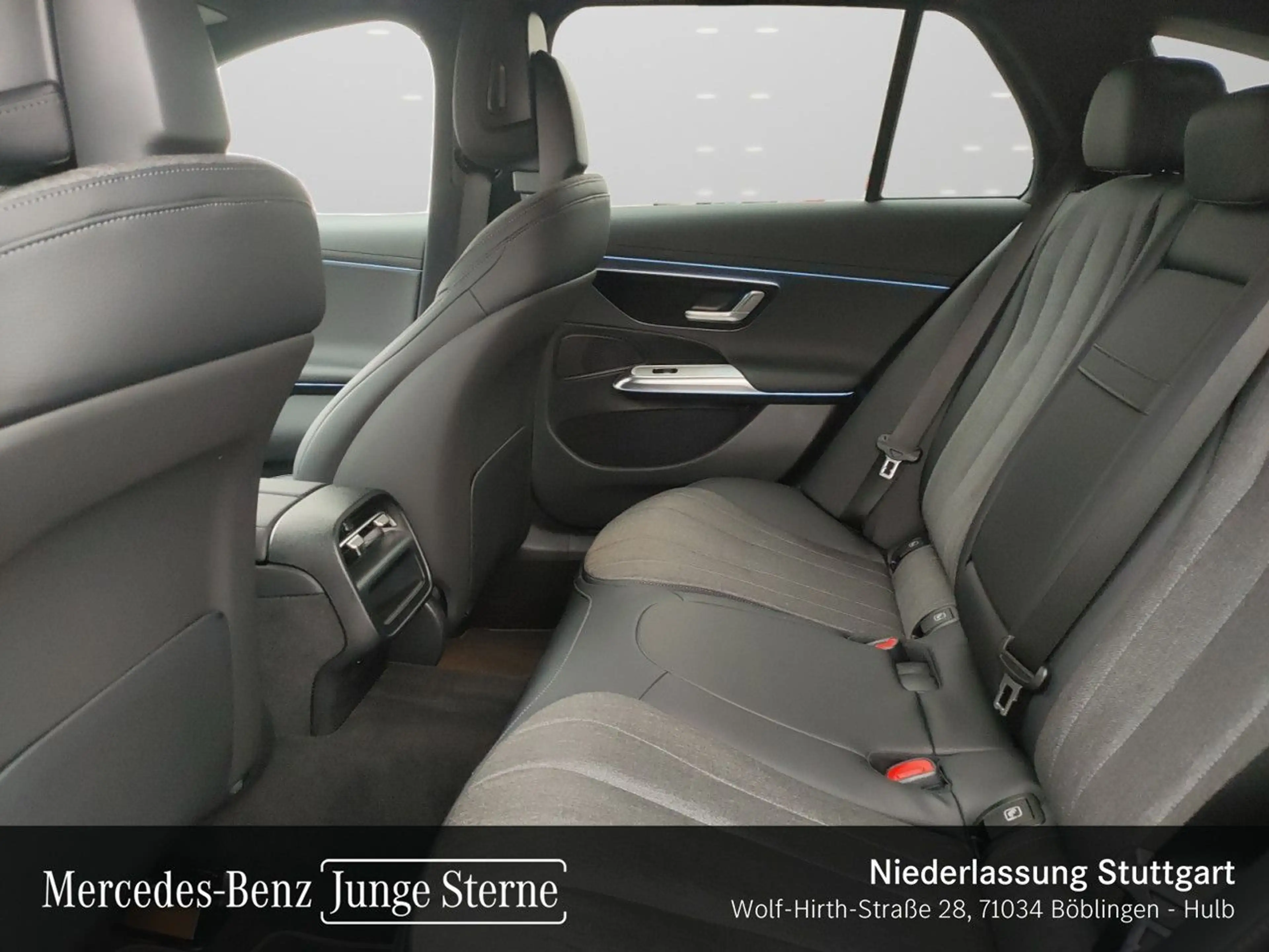 Mercedes-Benz E 300 de T Avantgarde 360° AHK Spurhalt-Ass Memory — photo 12