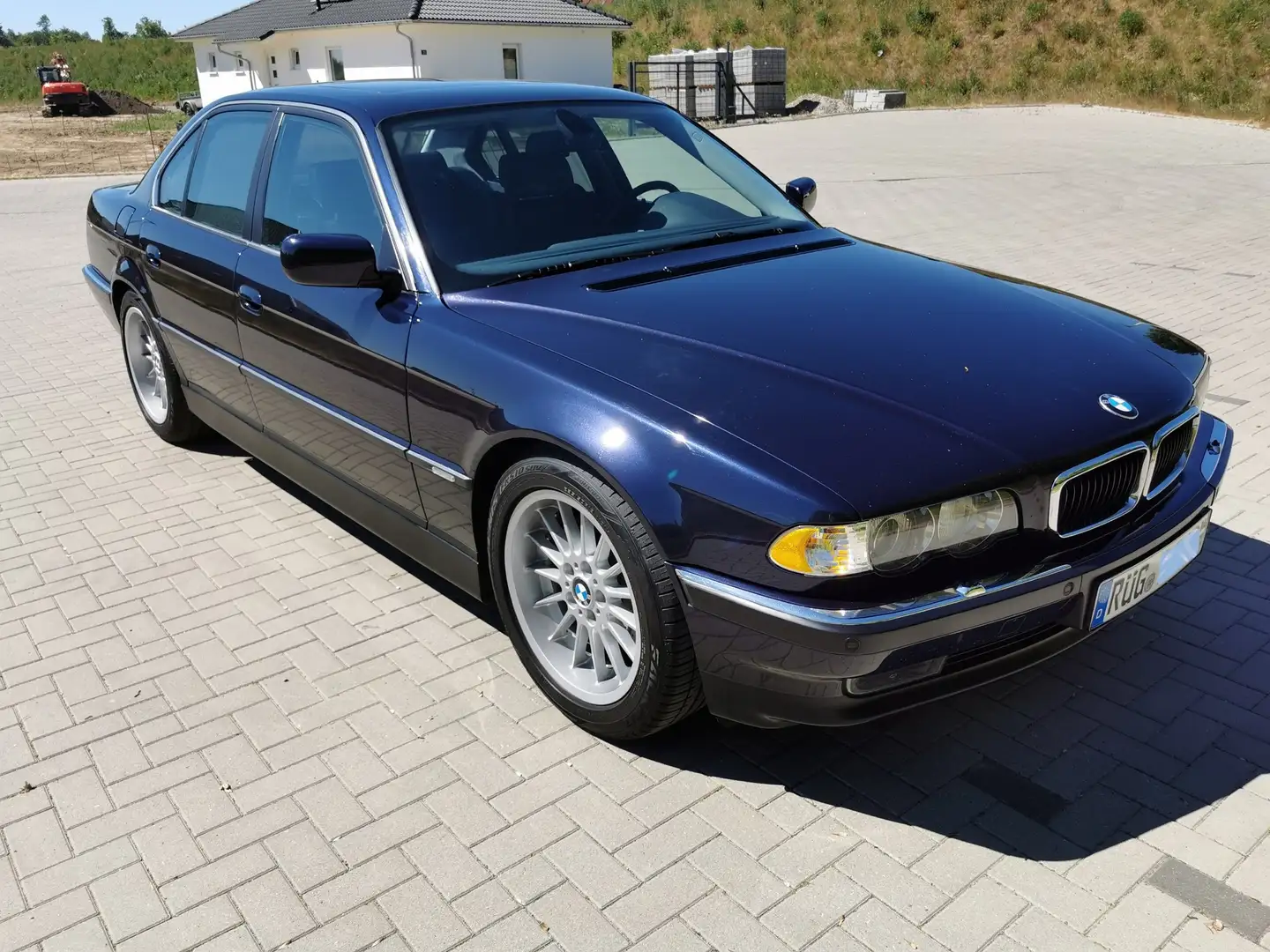 BMW 740 740i Modrá - 1