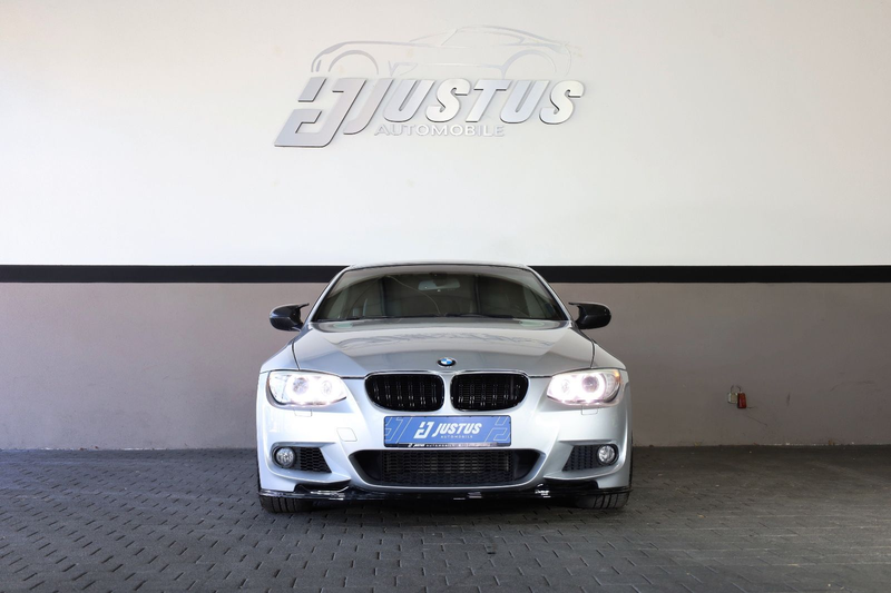 BMW 335 i Cabrio/Navi/Xenon/Sitzheizung/Bluetooth/R19 — photo 2