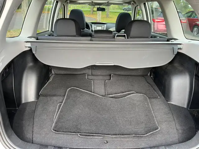 Subaru Forester view 15