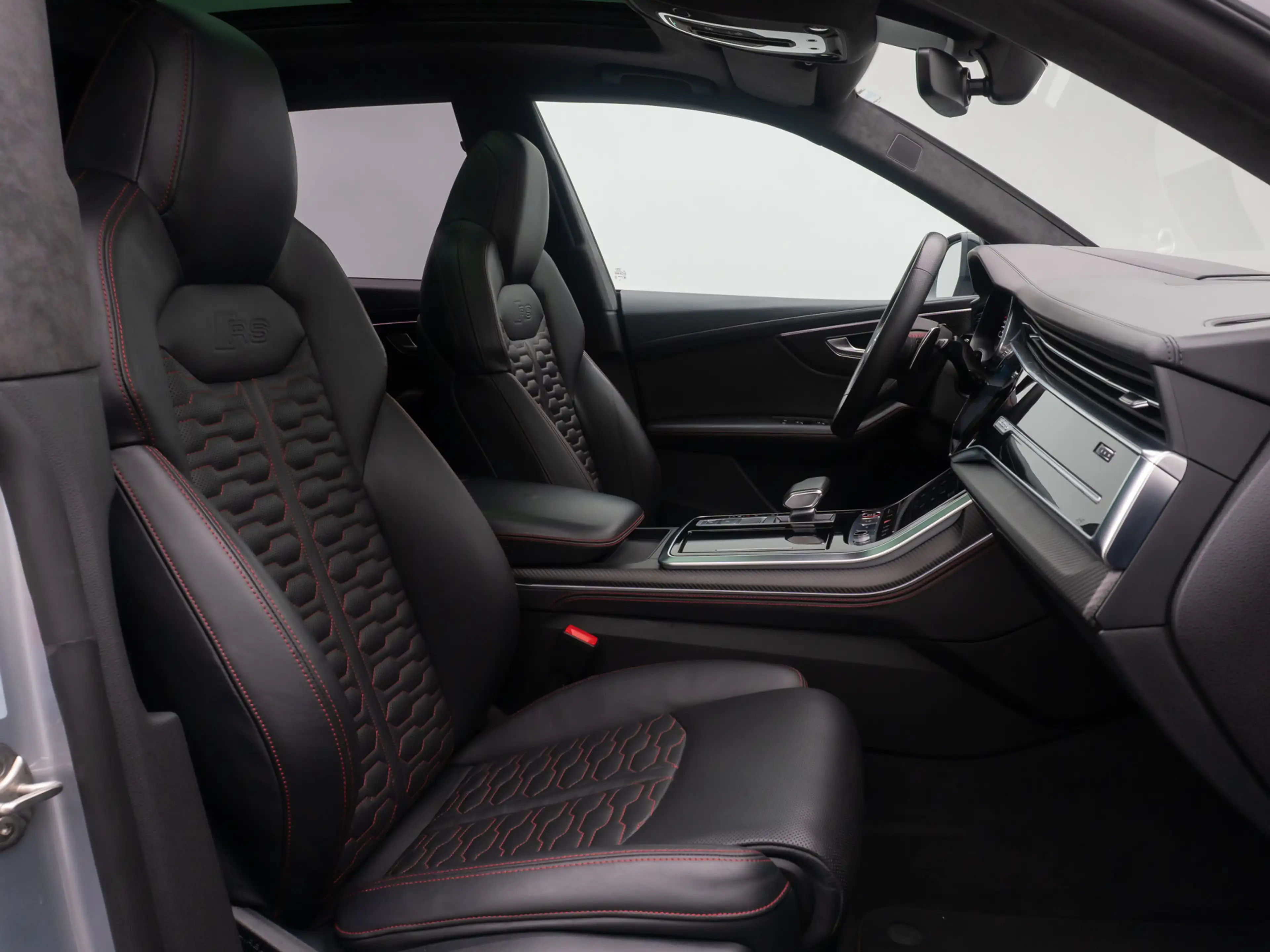 Audi RS Q8 4.0 TFSI Panorama 360° HUD B&O VOLL 23Zoll — photo 34