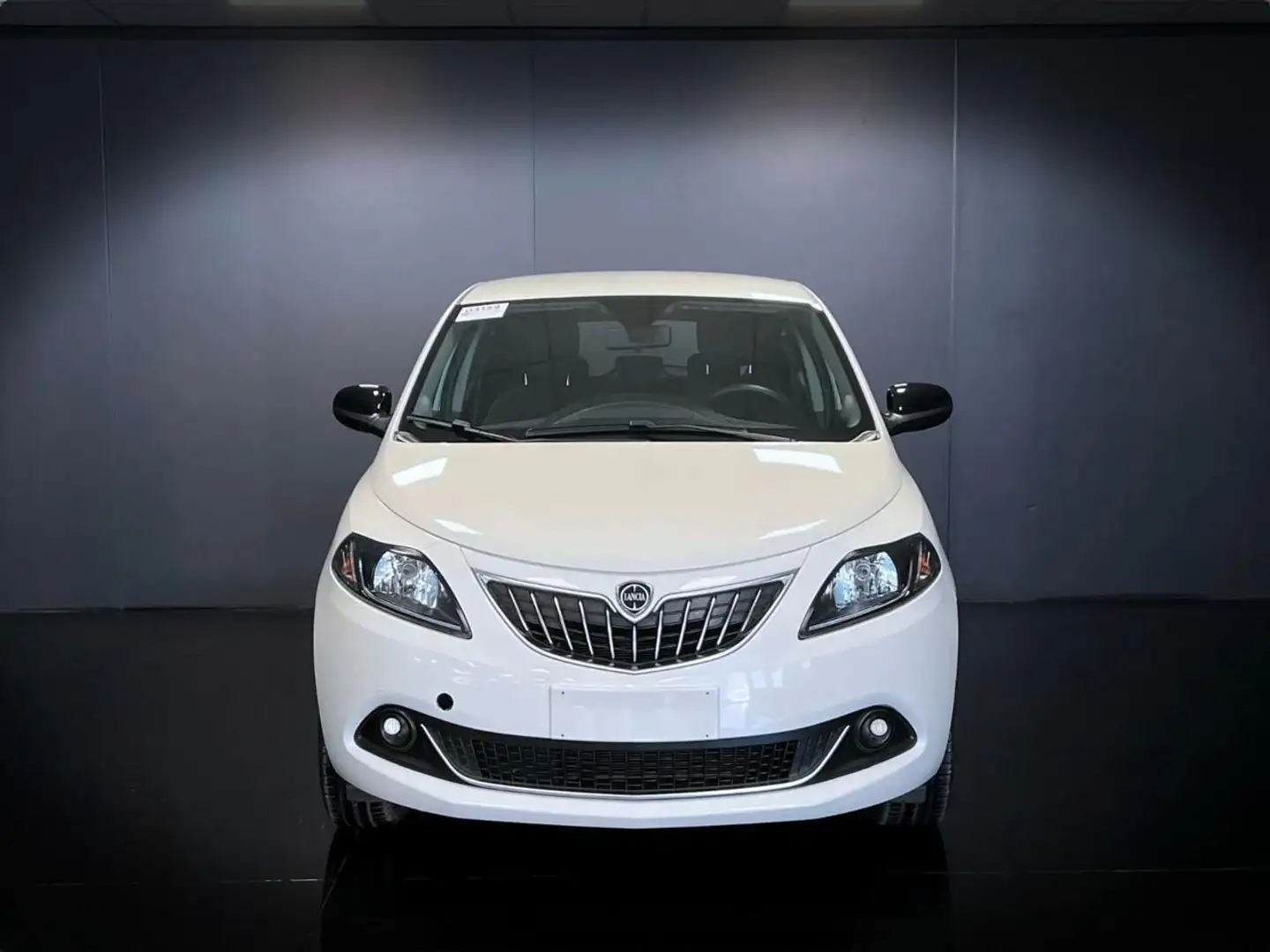 Lancia Ypsilon 1.0 FireFly 5 porte S&S Hybrid Gold Wit - 2