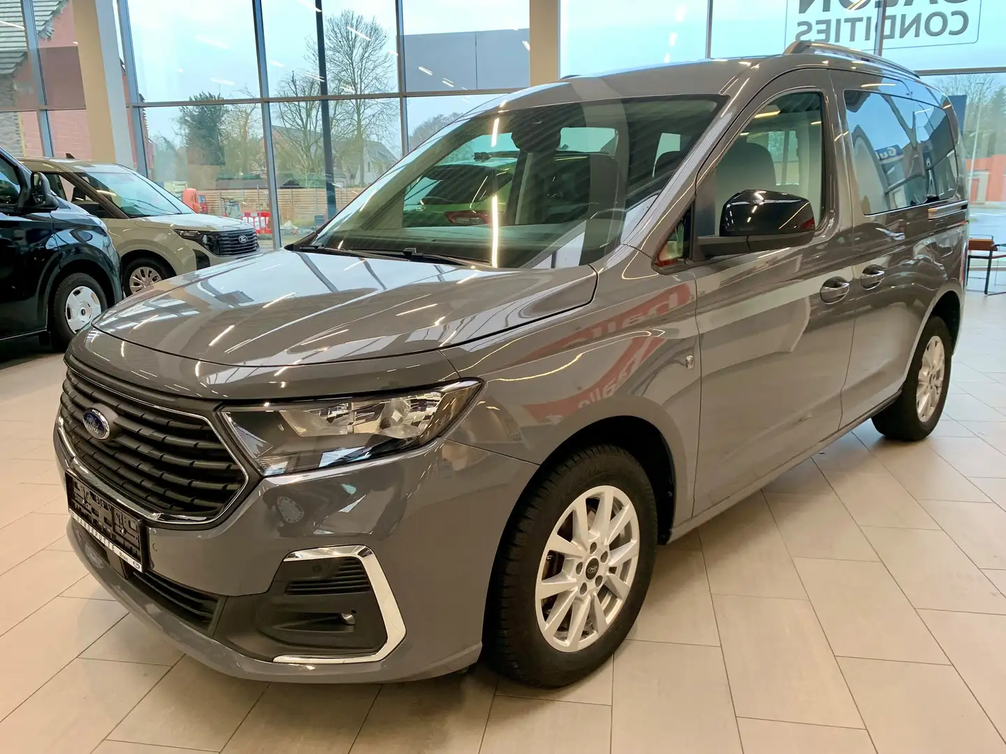 Ford Tourneo Connect Tourneo Connect 1.5 EcoBoost TITANIUM Grijs - 1