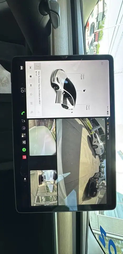 Tesla Model 3 photo Tesla Model 3