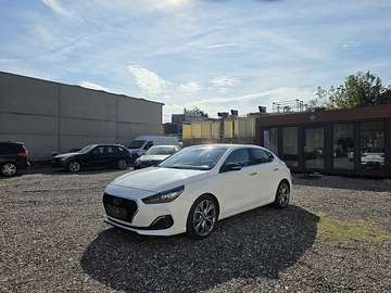 Fastback 1.6 CRDi LEVEL 6*Schiebedach*Servicehe...