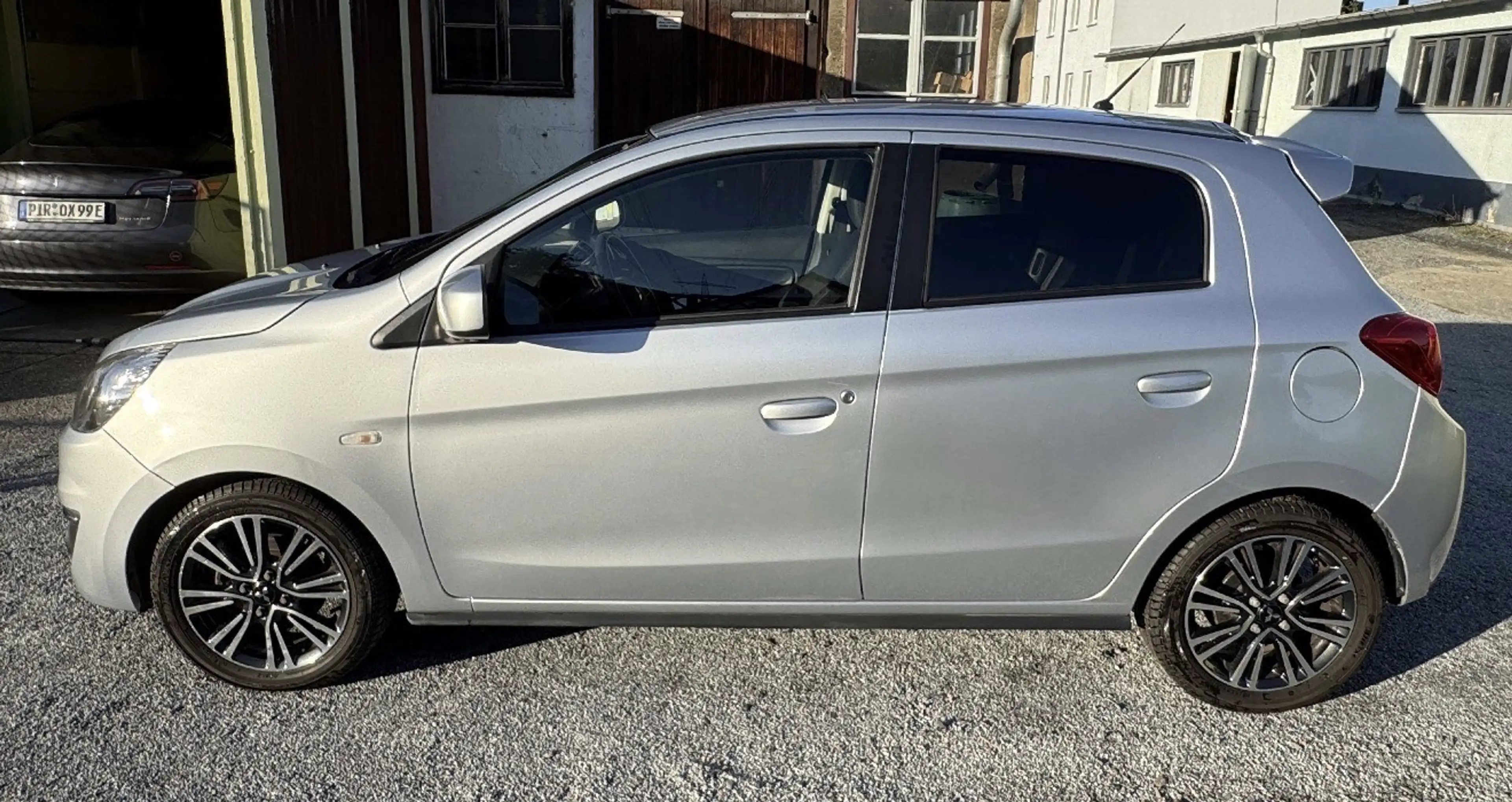 Mitsubishi Space Star Edition 100, Navi, Alu, Spoiler — photo 2
