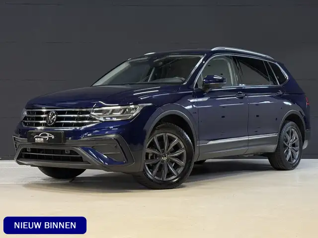 2023 Volkswagen Tiguan Allspace in Blue for sale