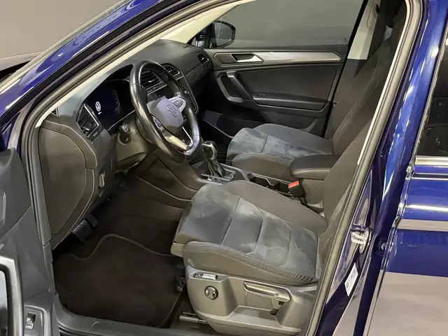 Volkswagen Tiguan Allspace view 6