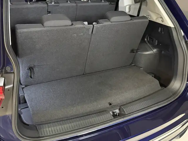 Volkswagen Tiguan Allspace view 10
