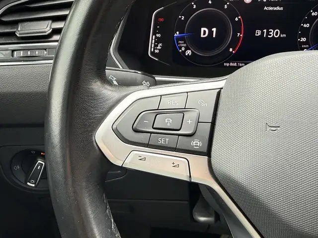 Volkswagen Tiguan Allspace view 23