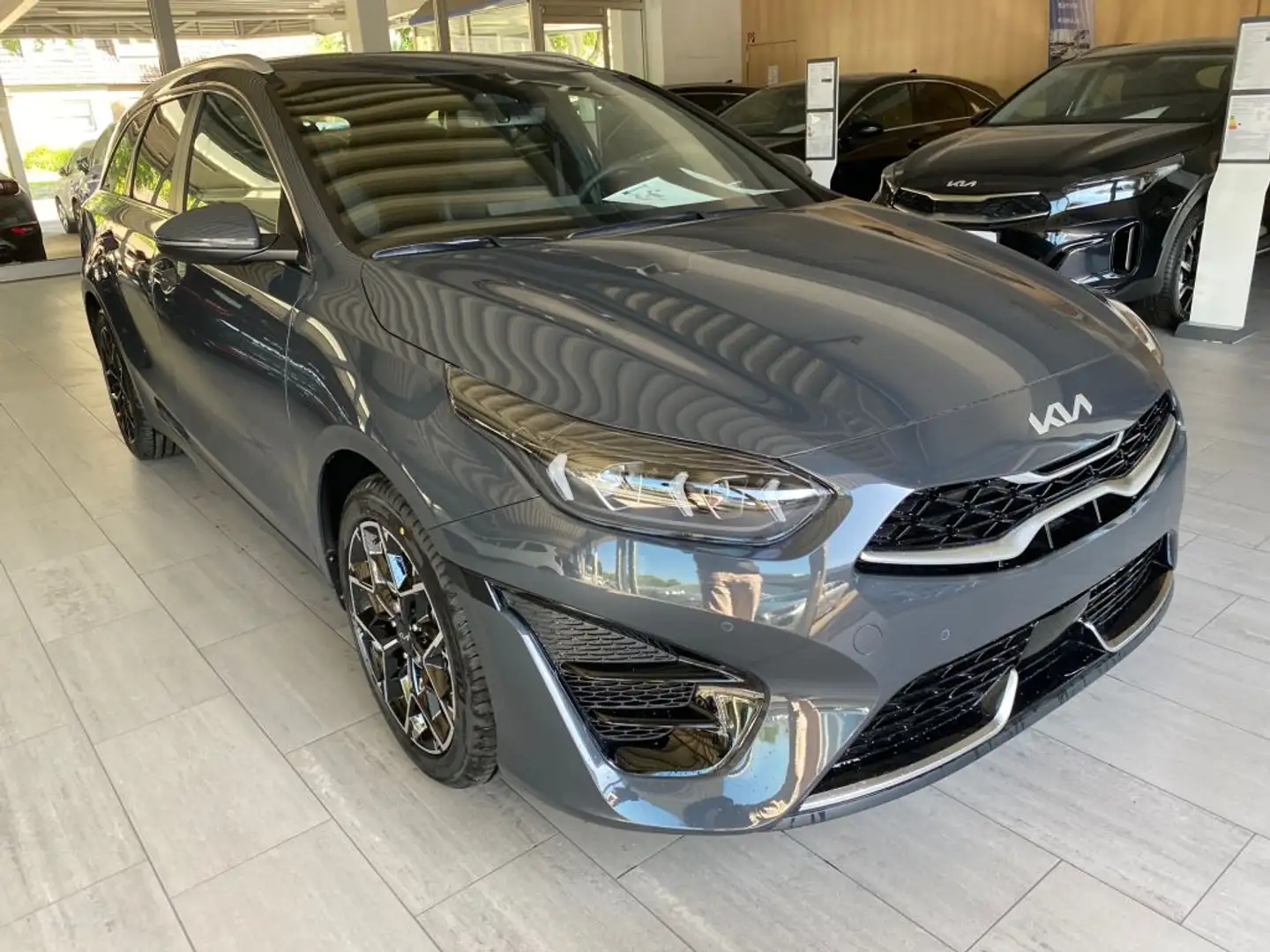 Kia Ceed SW / cee'd SW 1.5 T-GDI DCT7 OPF GT Line - 1