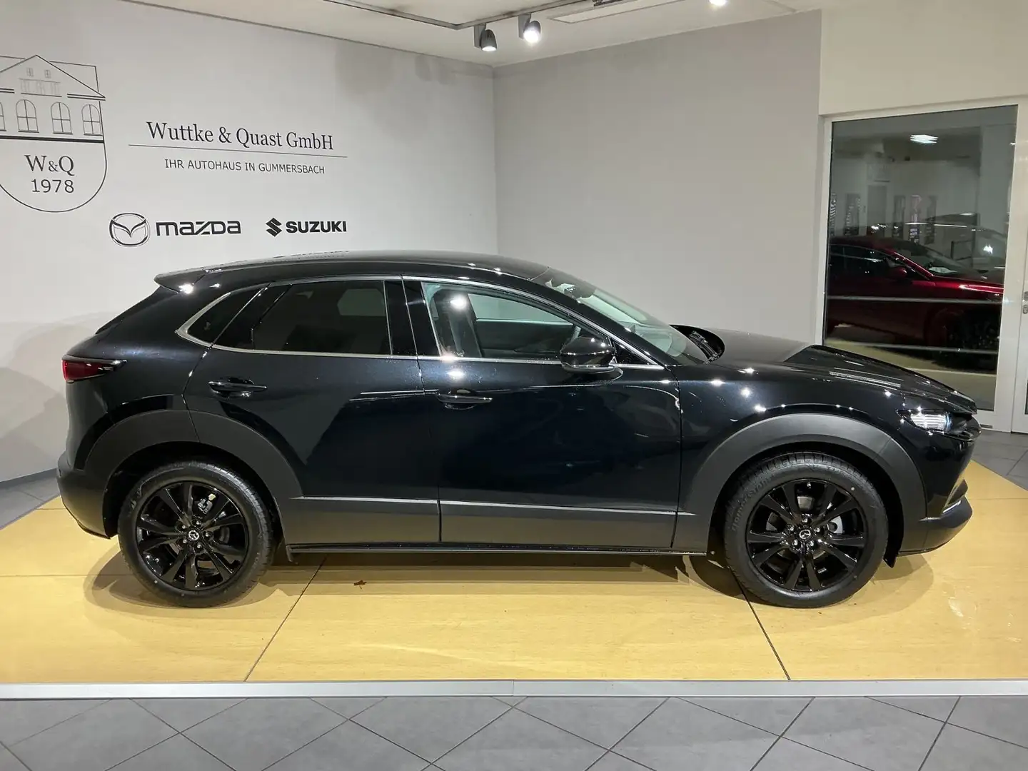 Mazda CX-30 Nagisa Automatik Schwarz - 2