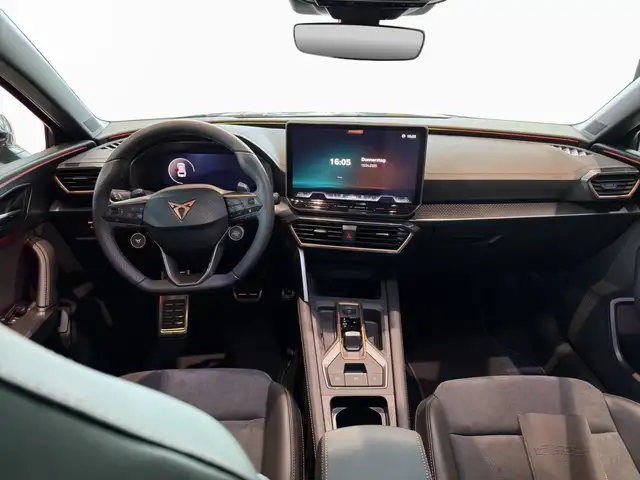 Cupra Leon view 2