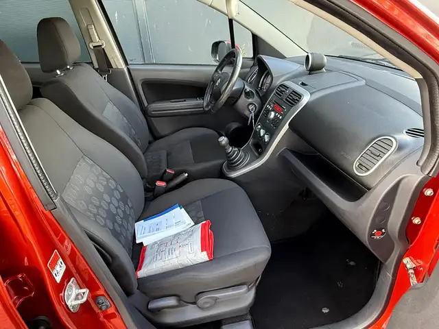 Suzuki Splash view 12
