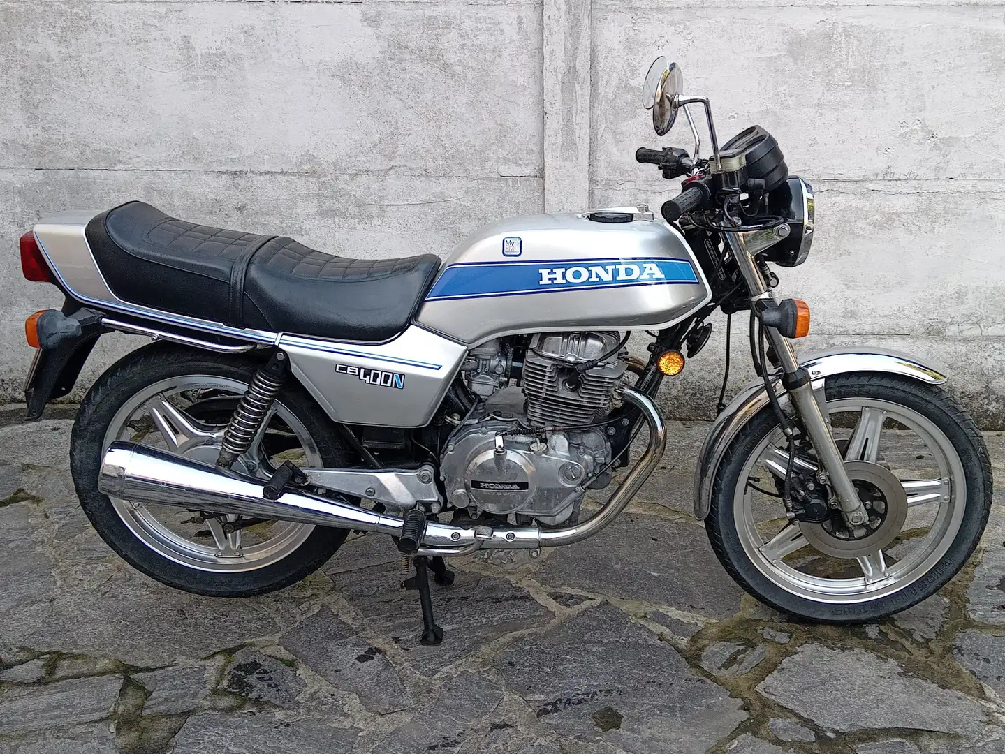 Honda CB 400 n Srebrny - 1