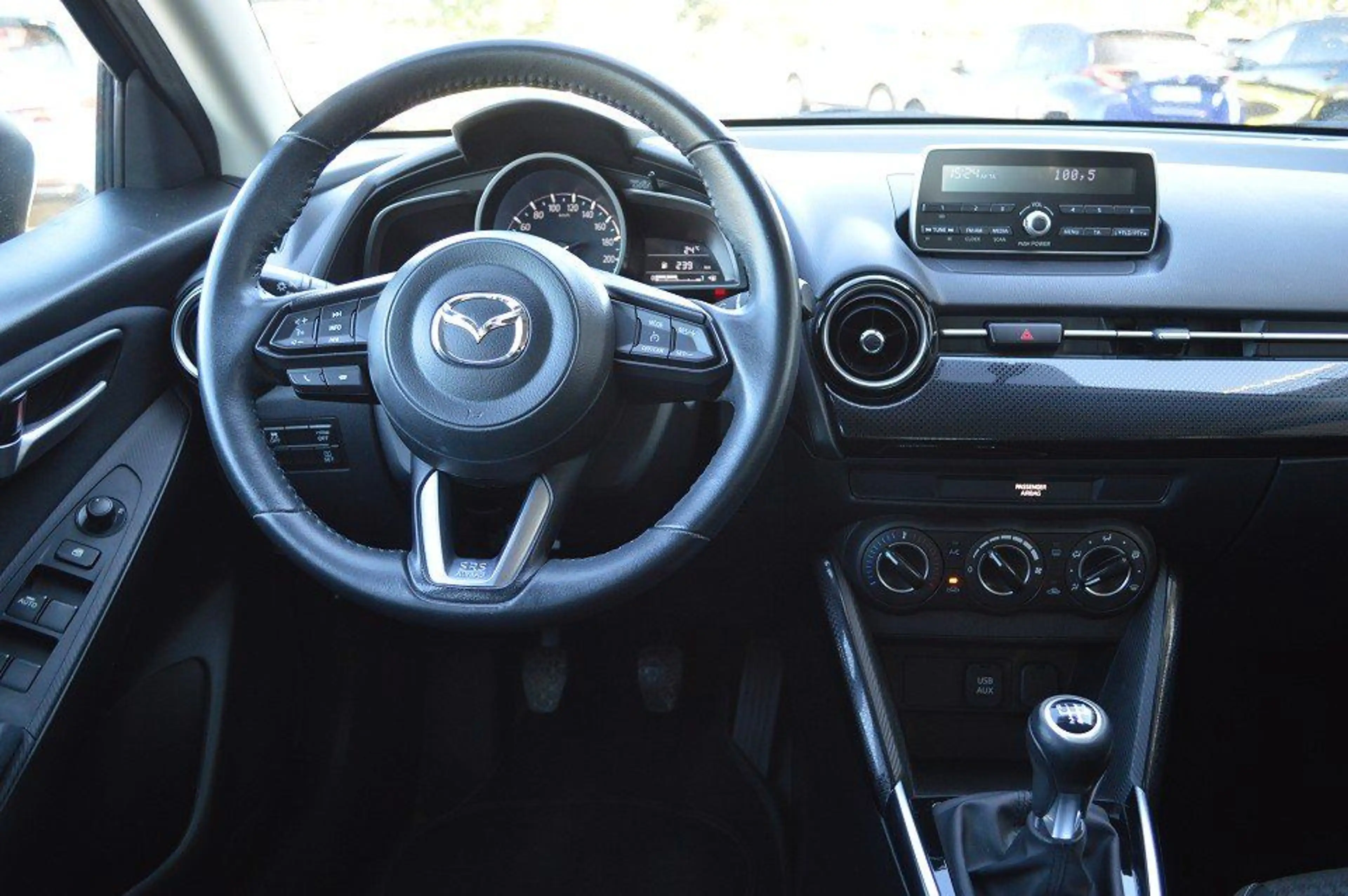 Mazda 2 SKYACTIV-G 75 55 kW (75 PS) 2 SKYACTIV-G 75 55 — photo 12