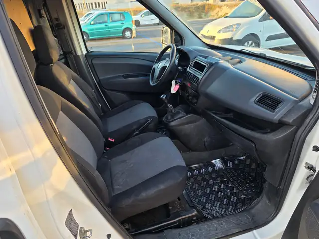 Fiat Doblo view 7