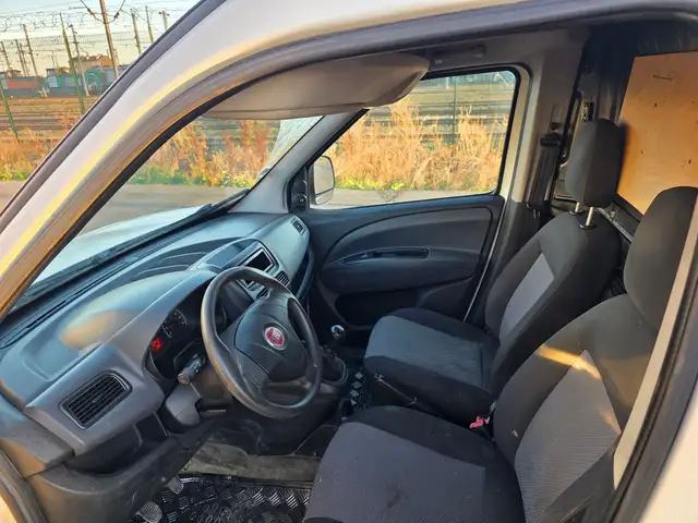 Fiat Doblo view 8