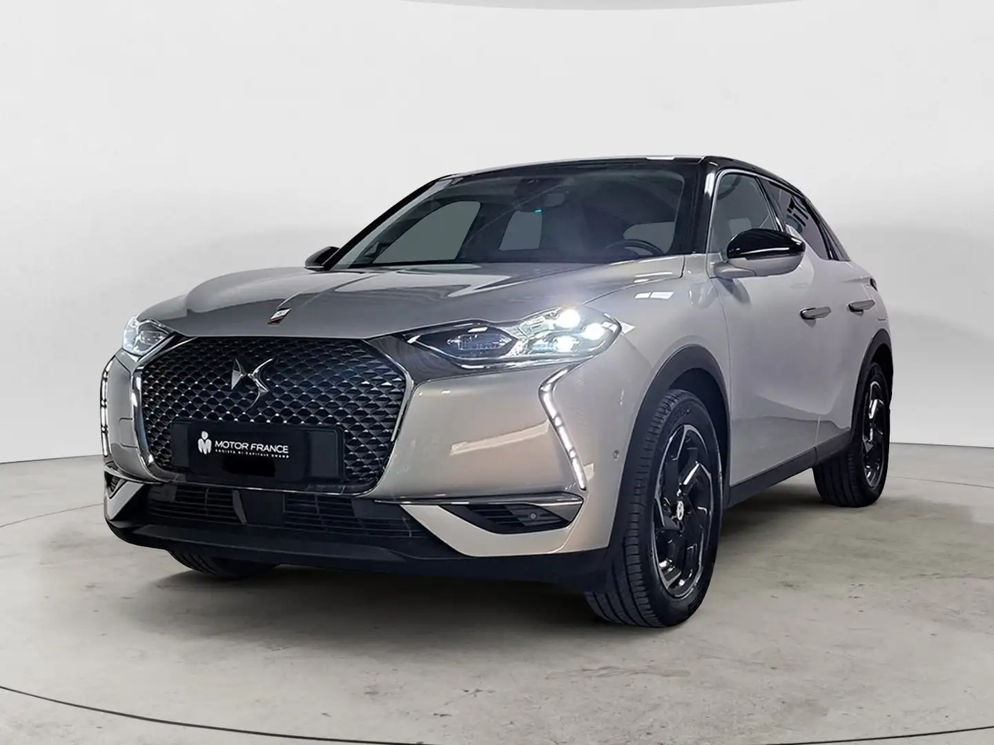 DS Automobiles DS 3 2019 Crossback Crossback 50 kWh e-tense Grand Chic Grigio - 2