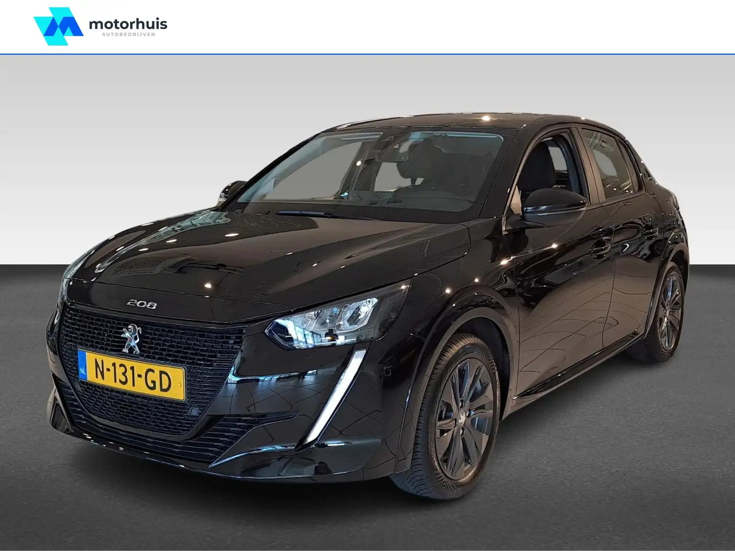 Peugeot e-208 EV 50KWH 136PK ACTIVE PACK CARPLAY TEL CRUISE LM N Zwart - 1