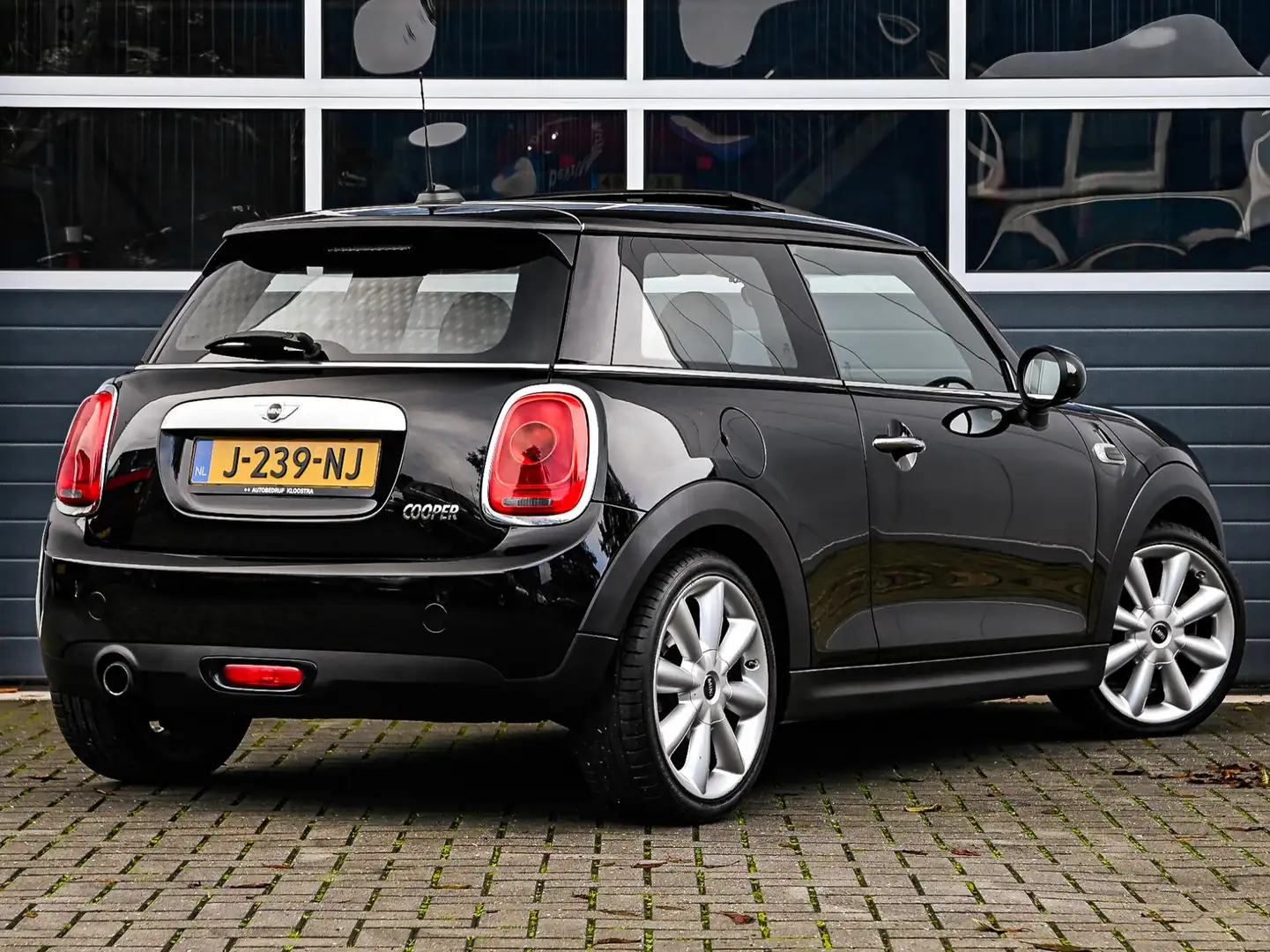 MINI Cooper 1.5 Chili | Panoramadak | Navi | Harman&Kardon | S Noir - 2