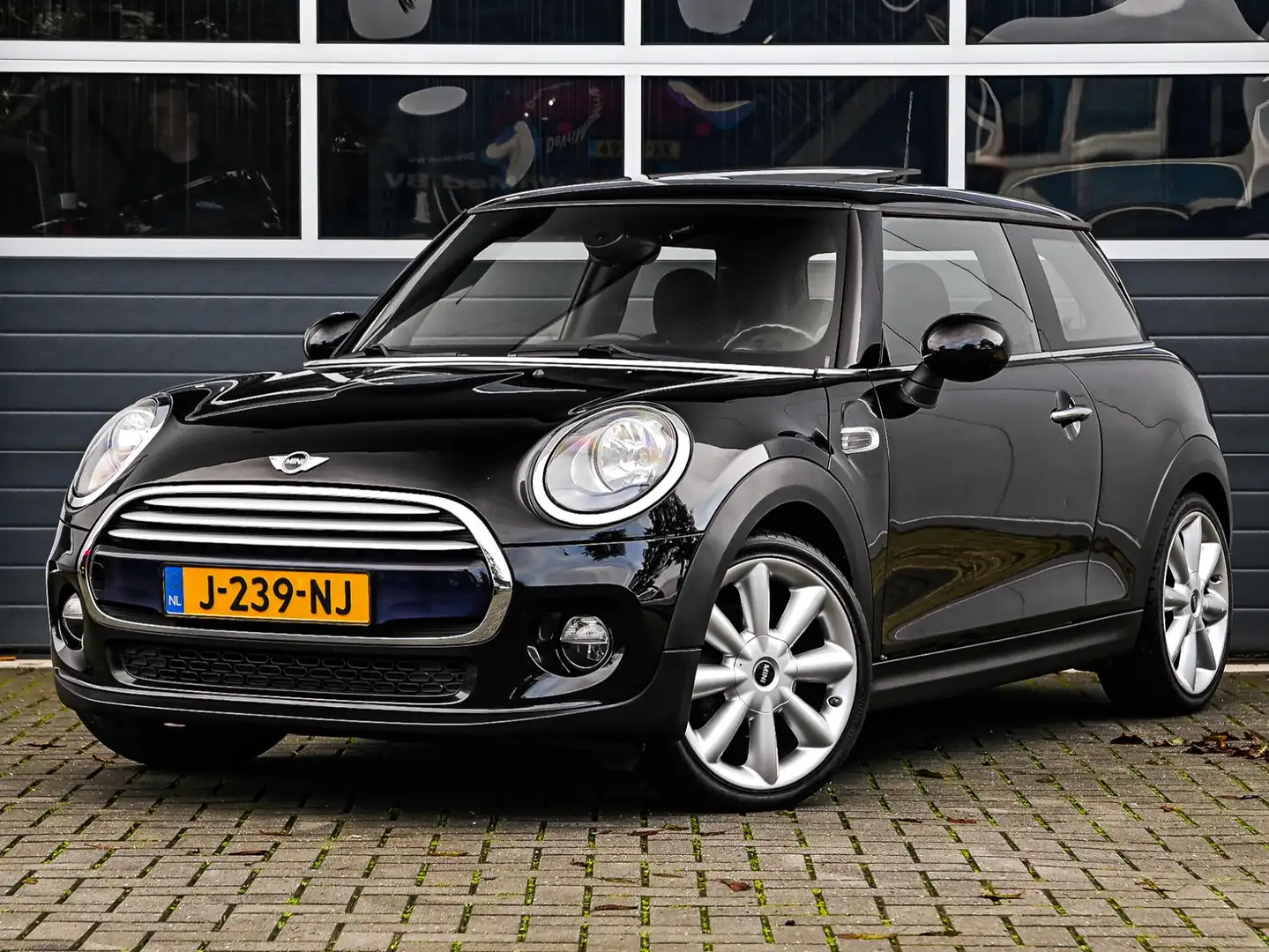 MINI Cooper 1.5 Chili | Panoramadak | Navi | Harman&Kardon | S Noir - 1