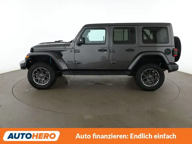 Jeep Wrangler view 3