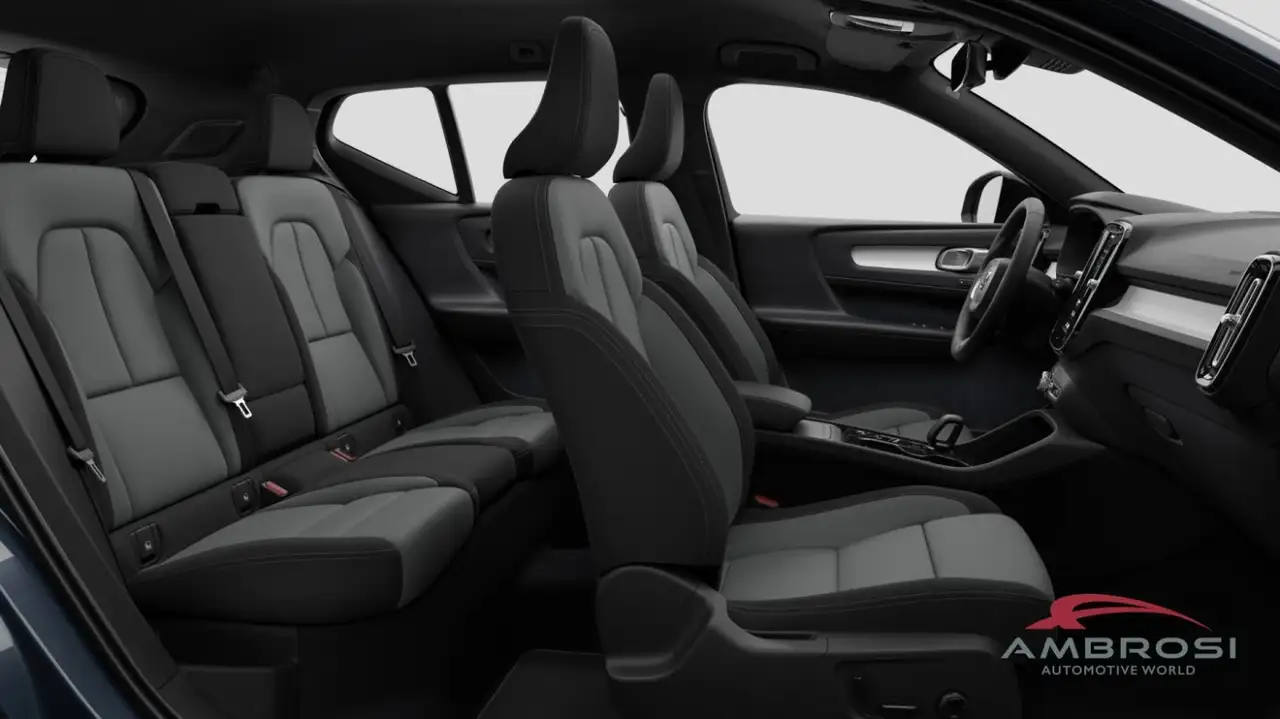 Volvo XC40 2026 — фото 13
