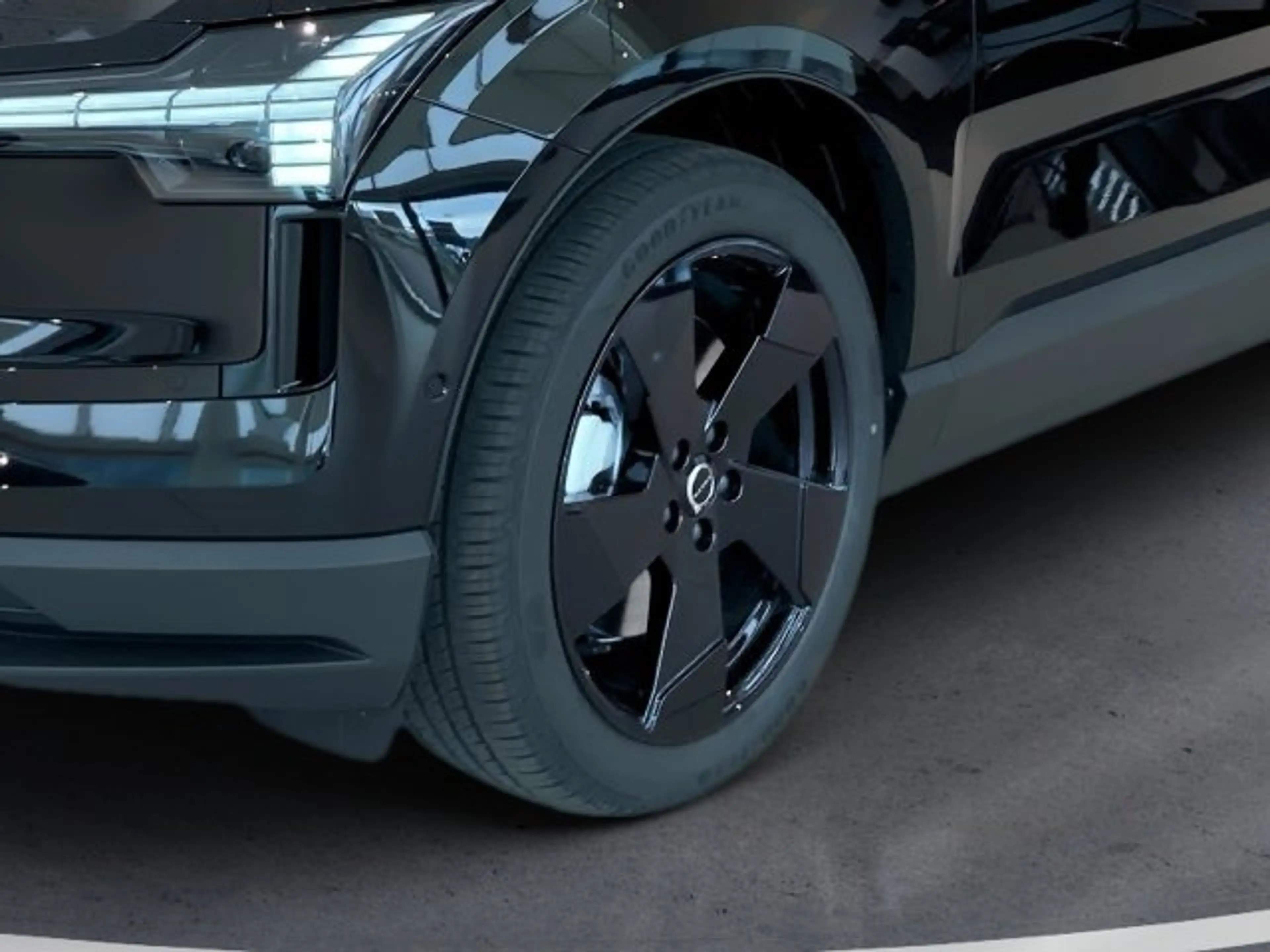 Volvo EX30 Black Edition Ultra, P8 AWD Vollelektrisch — photo 8