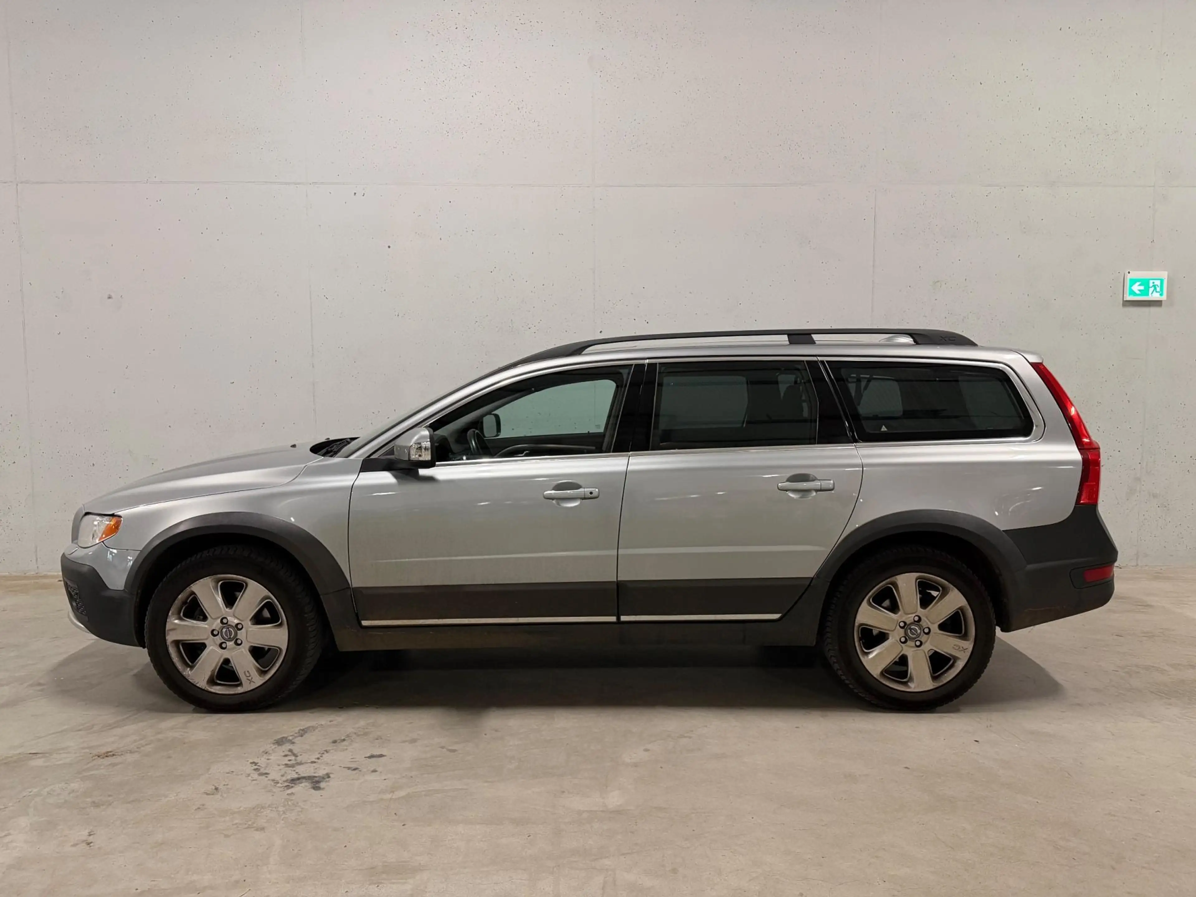 Volvo XC70 2.4 D5 4x4 Pano Leer Navi Automaat — photo 7