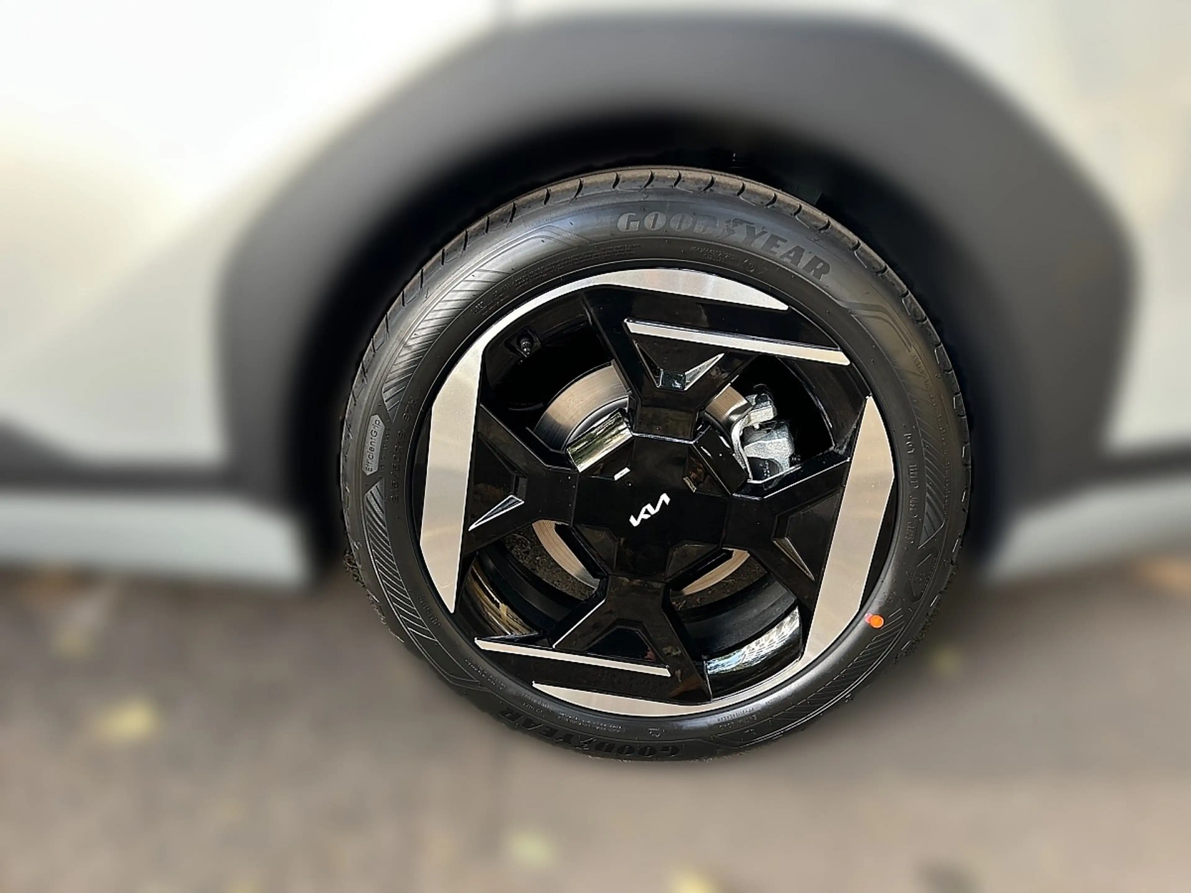 Kia EV4 SE FWD 81,4kWh Earth Plus — photo 7