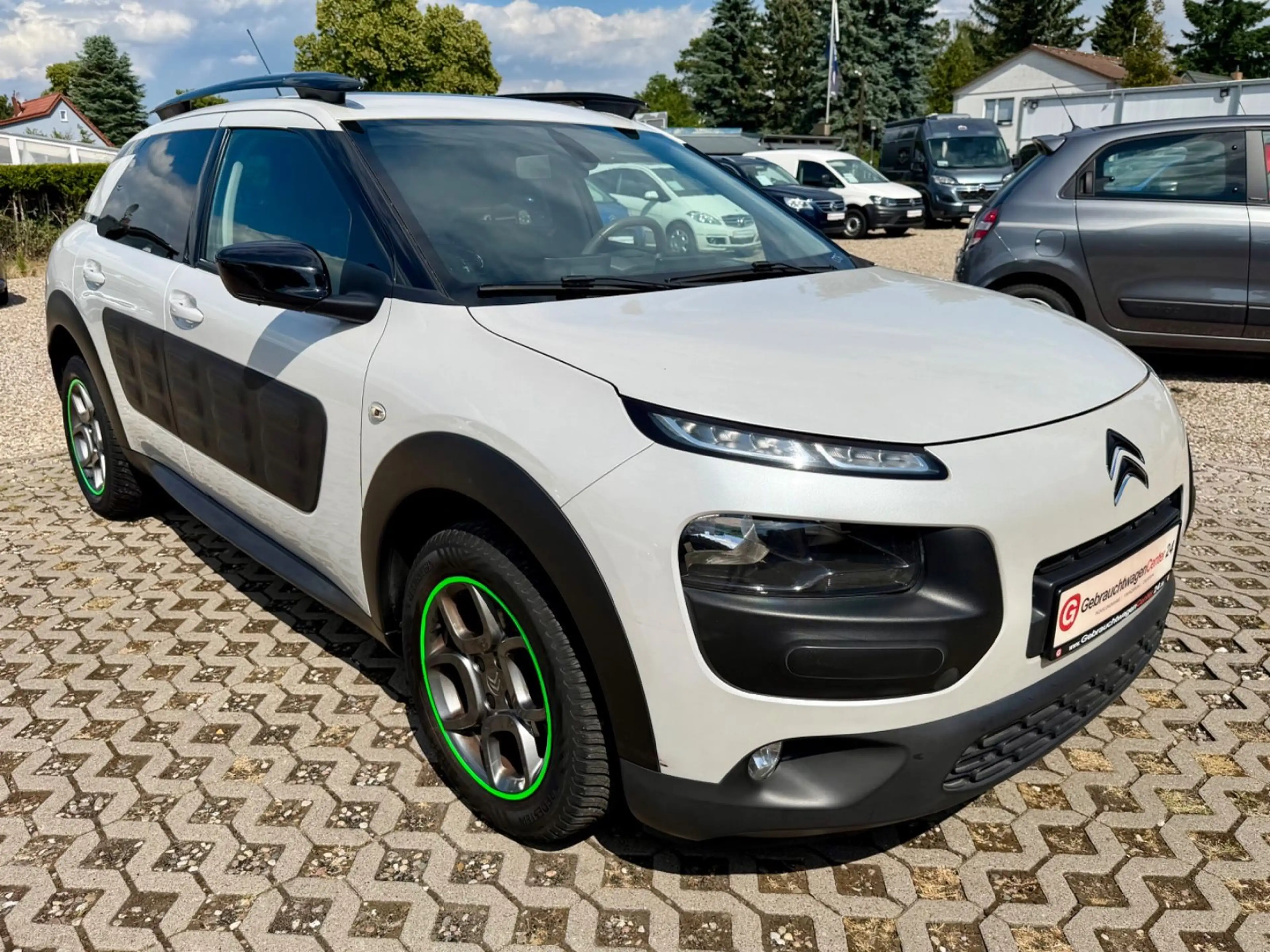 Citroen C4 Cactus Shine, Kamera, Navi, Pano, Allwetter — photo 4