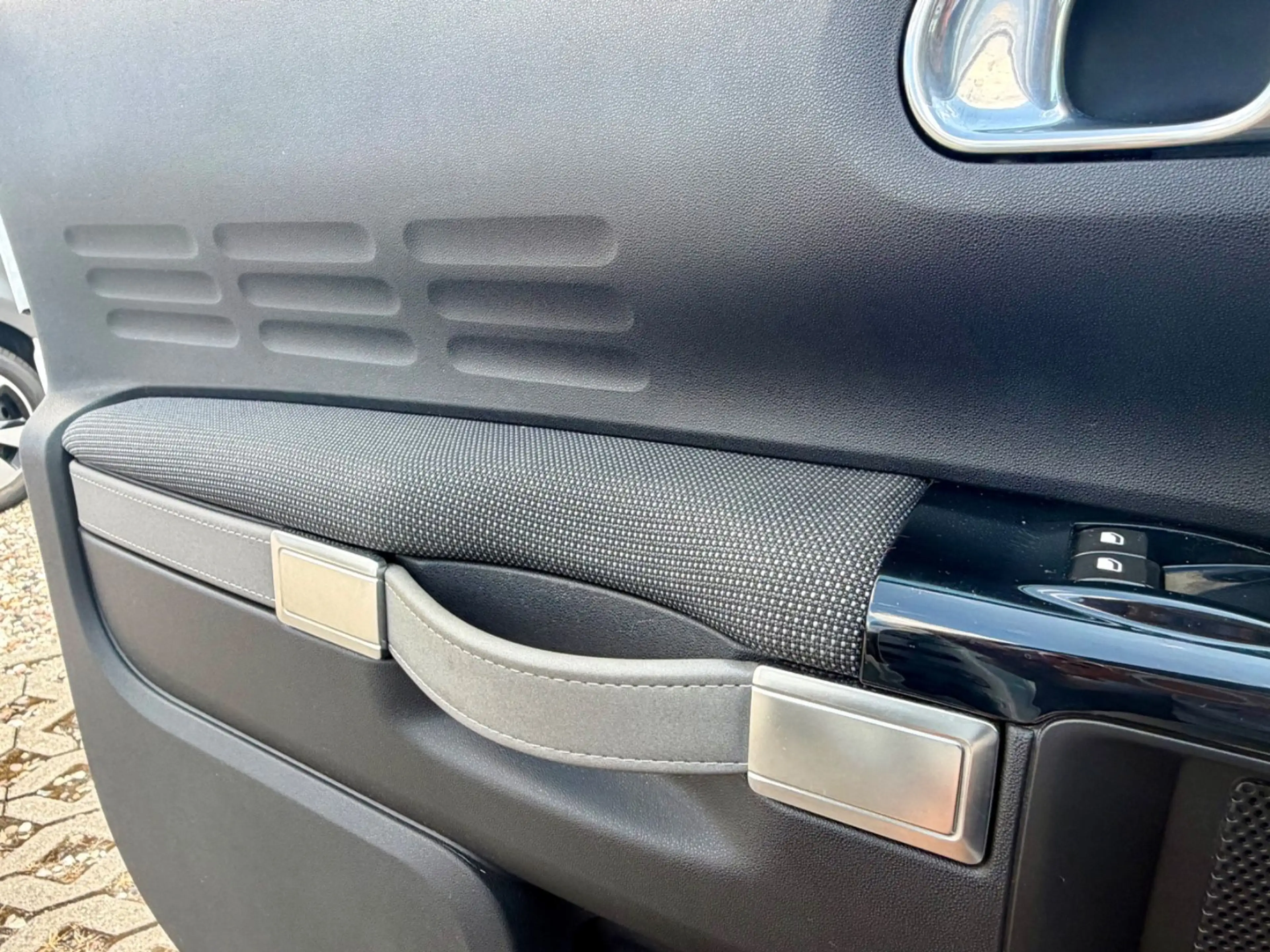 Citroen C4 Cactus Shine, Kamera, Navi, Pano, Allwetter — photo 15