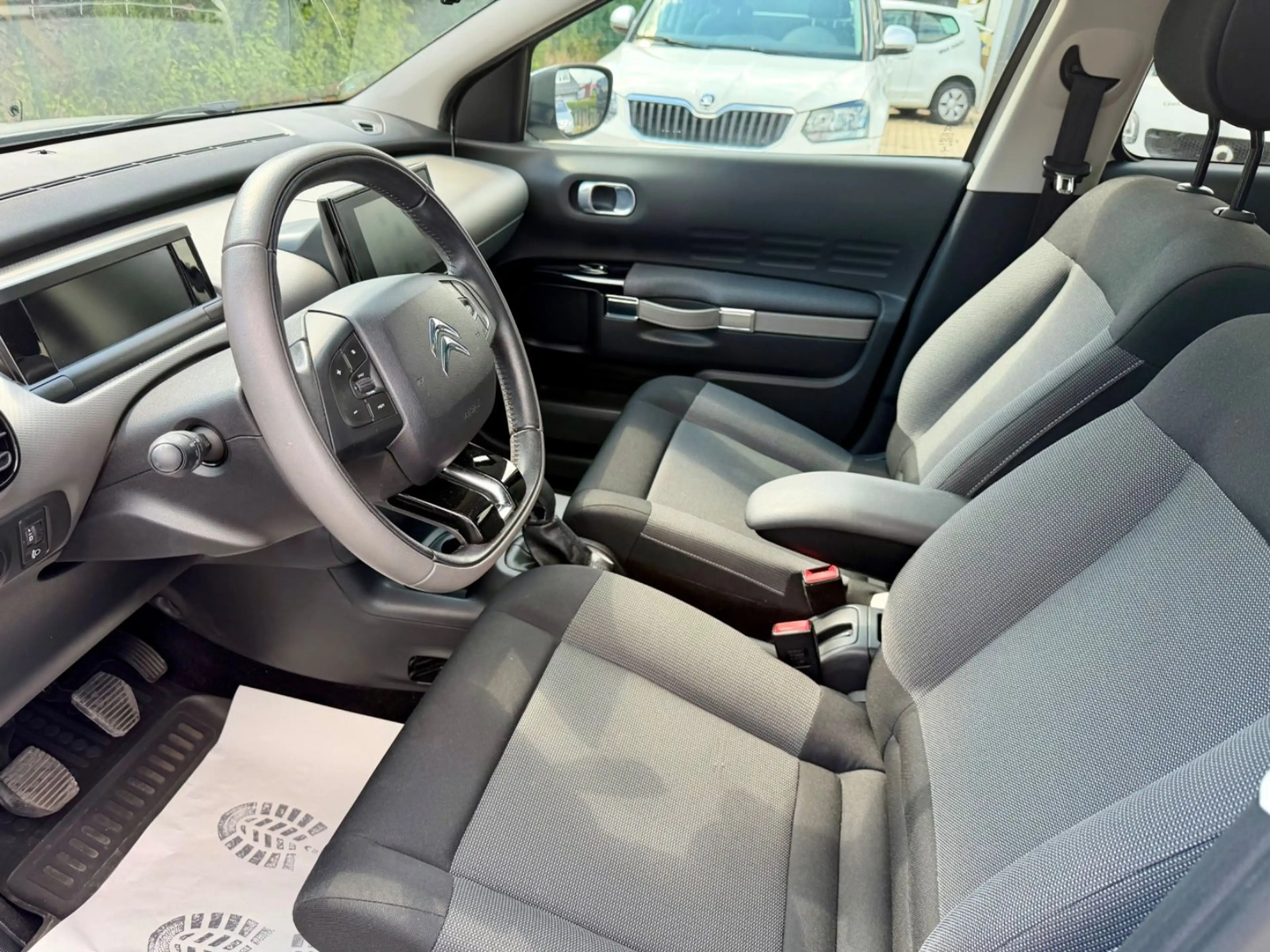 Citroen C4 Cactus Shine, Kamera, Navi, Pano, Allwetter — photo 6