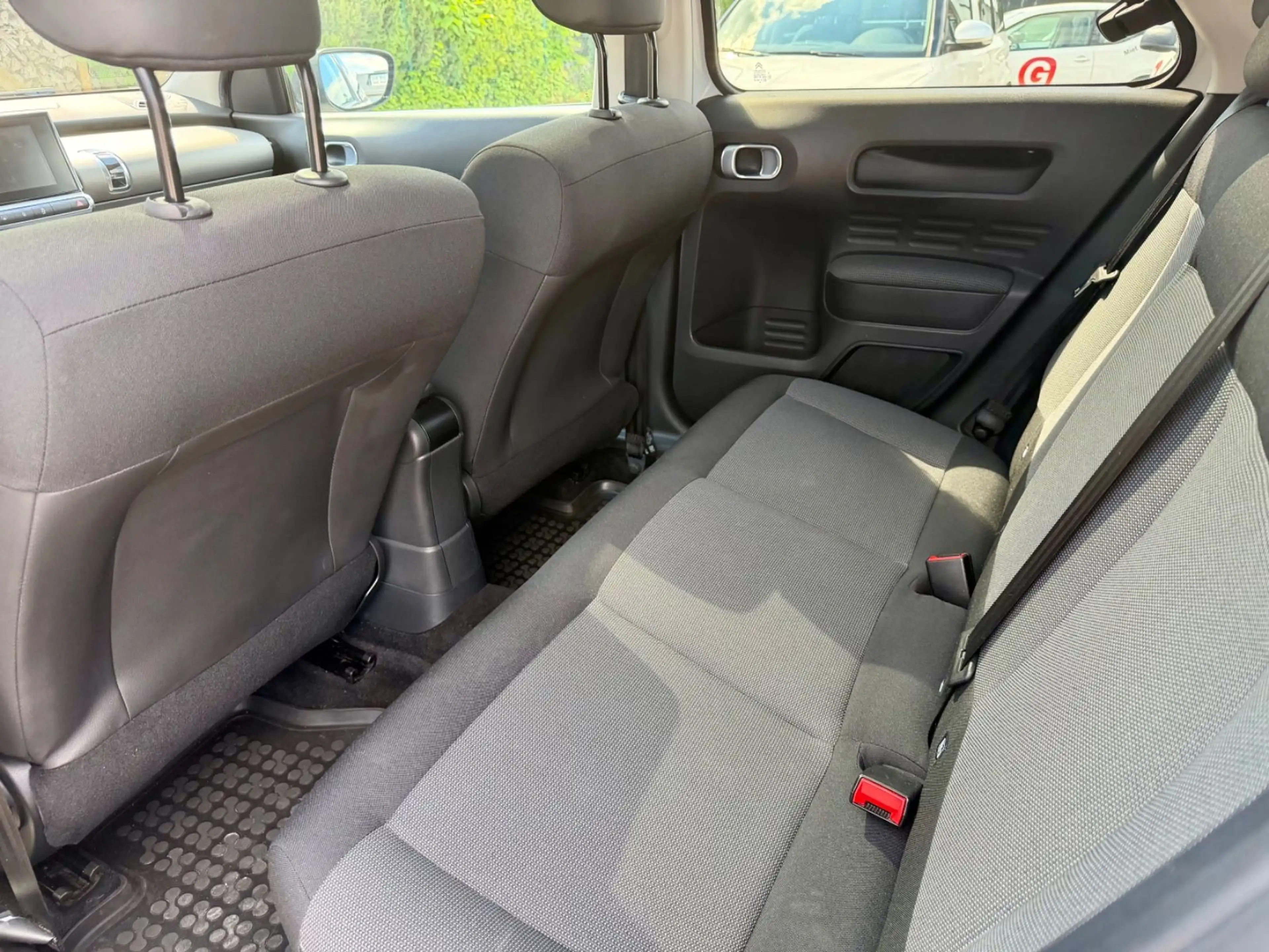 Citroen C4 Cactus Shine, Kamera, Navi, Pano, Allwetter — photo 7