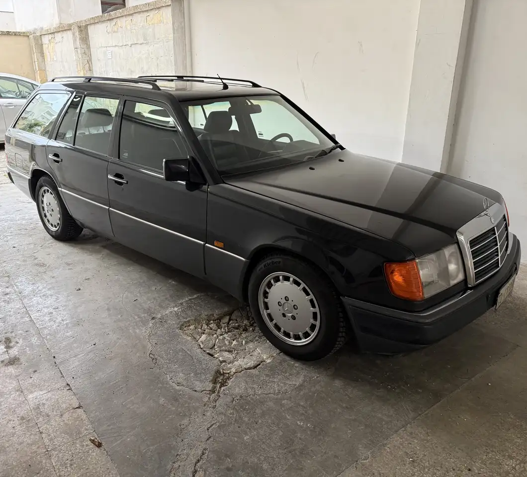 Mercedes-Benz 200 TE S124, foto 2