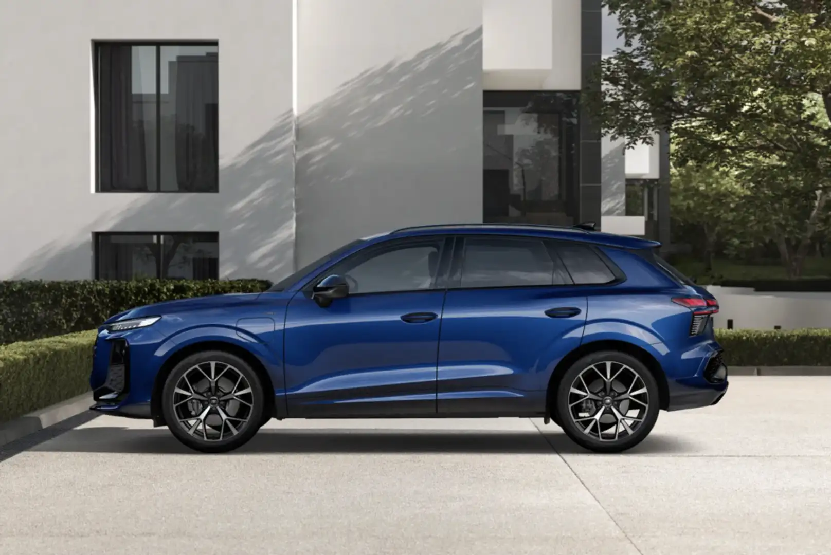 Audi Q3 e-hybrid Black Line S tronic 200kW Azul - 2