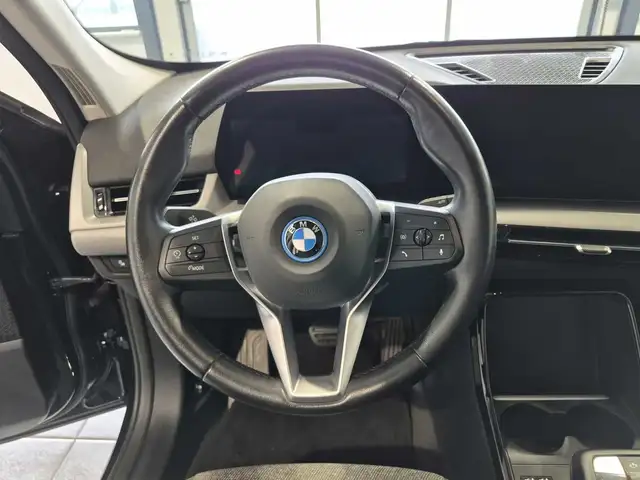 BMW Ix1 view 10