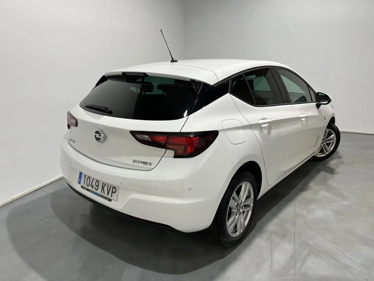 Opel Astra 1.6CDTi S/S Dynamic 110 Blanc - 2