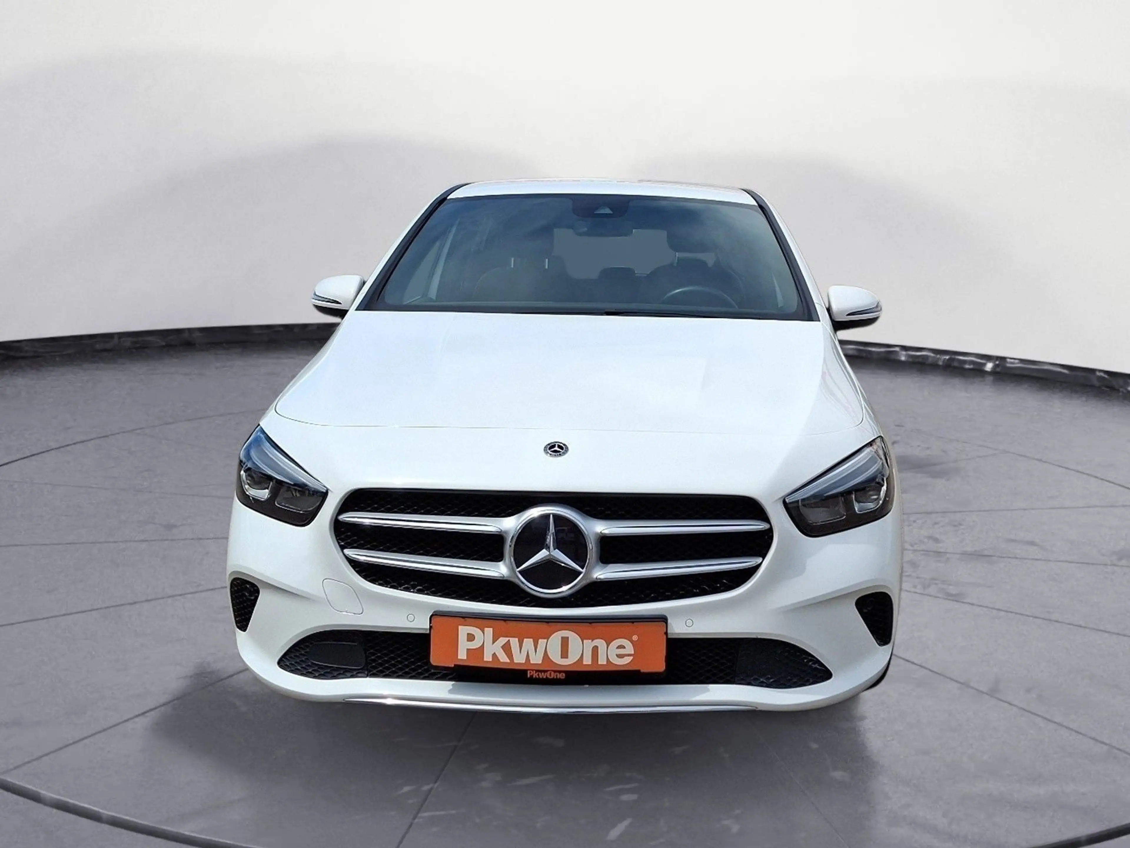 Mercedes-Benz B 200 7G NAVI*SHZ*LED*PDC*TEMPOMAT*KEYLESS-GO — photo 6