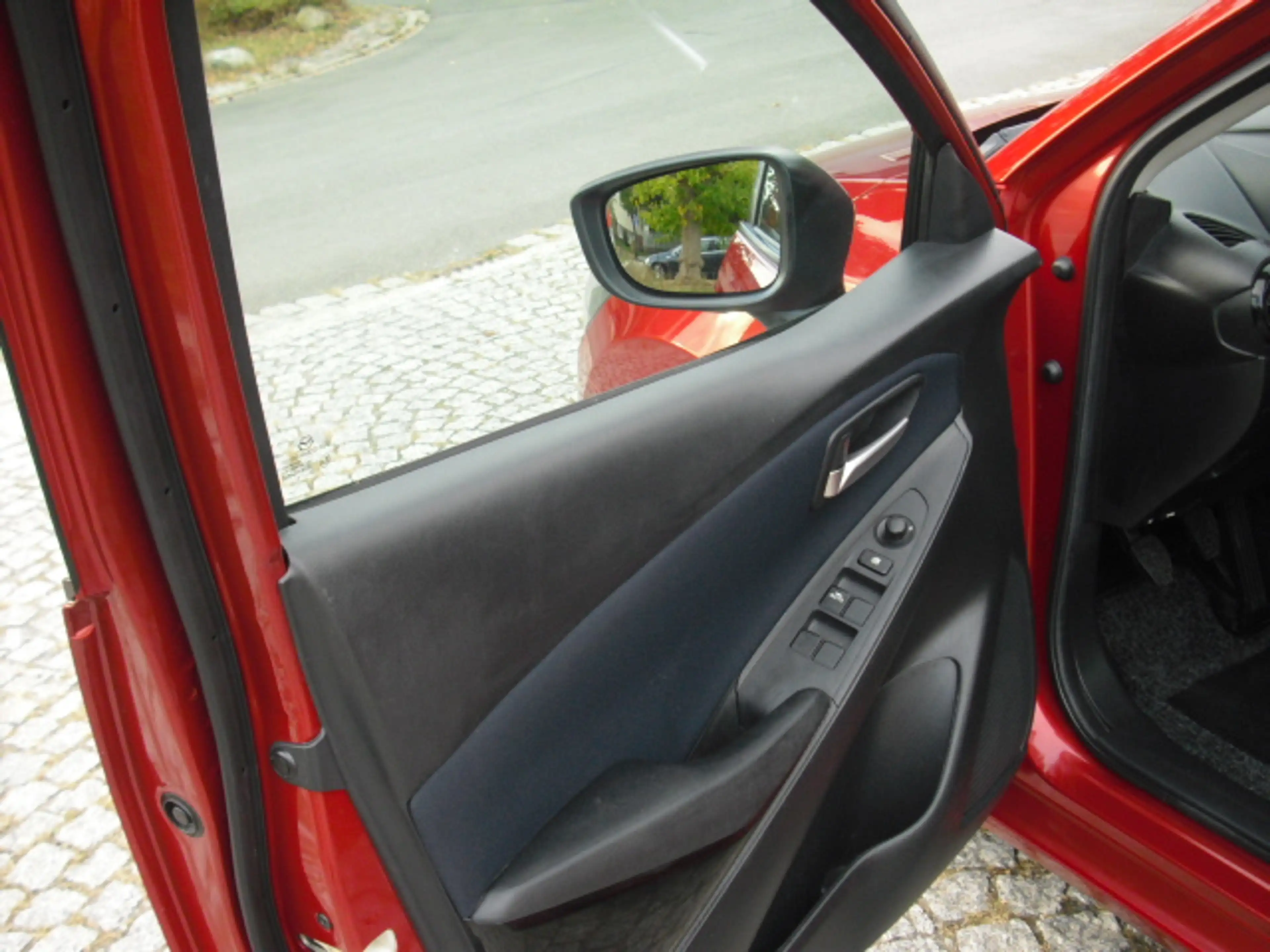 Mazda 2 Nakama — photo 14