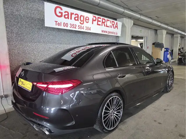 Mercedes-Benz C Class view 2