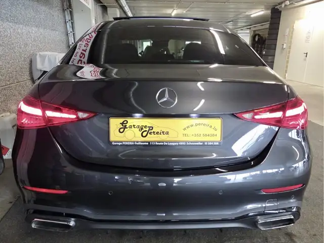 Mercedes-Benz C Class view 3