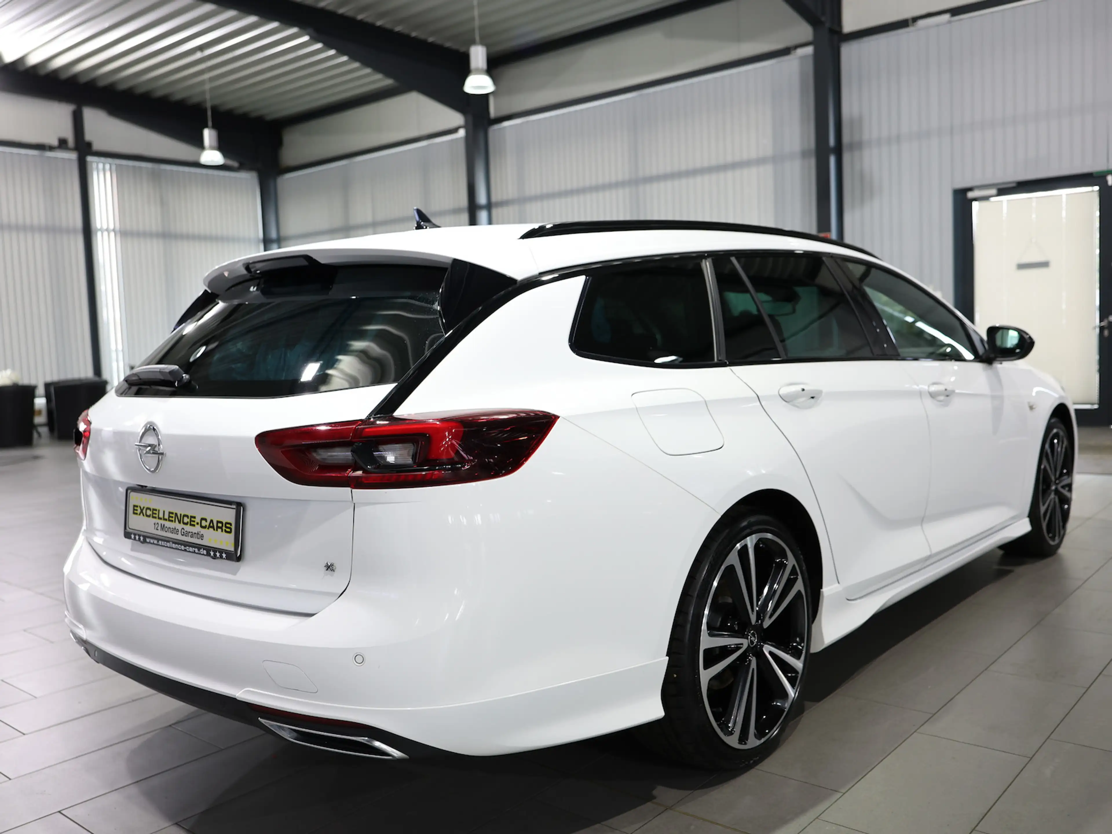 Opel Insignia ST 2.0 D 4x4 ULTIMATE OPC-LINE SPORT — photo 10