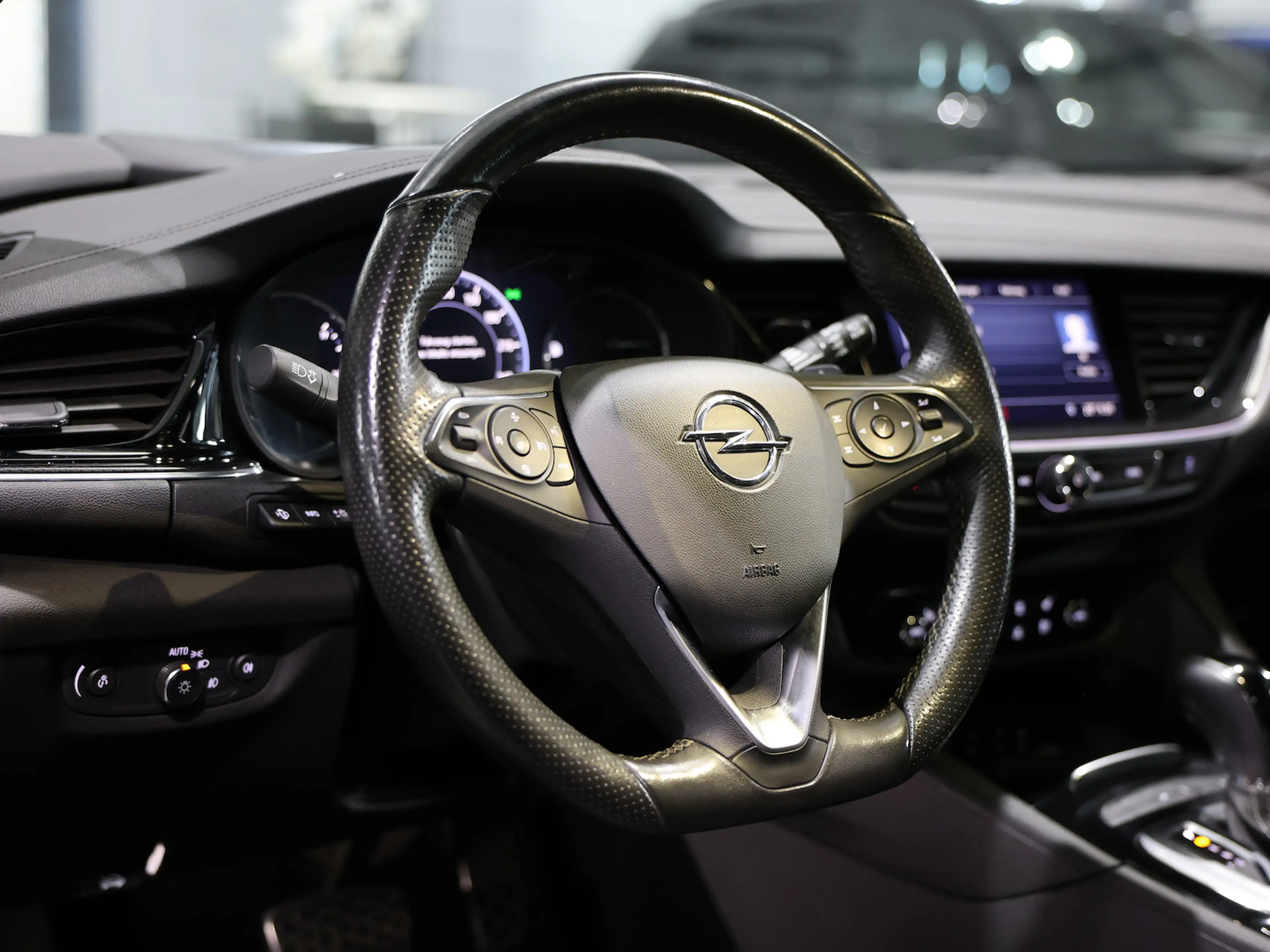 Opel Insignia ST 2.0 D 4x4 ULTIMATE OPC-LINE SPORT — photo 14