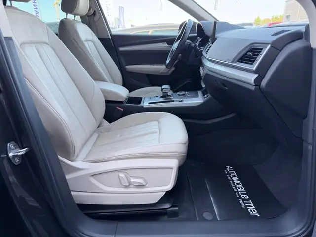 Audi Q5 view 13