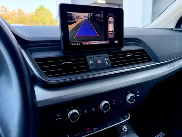 Audi Q5 view 17