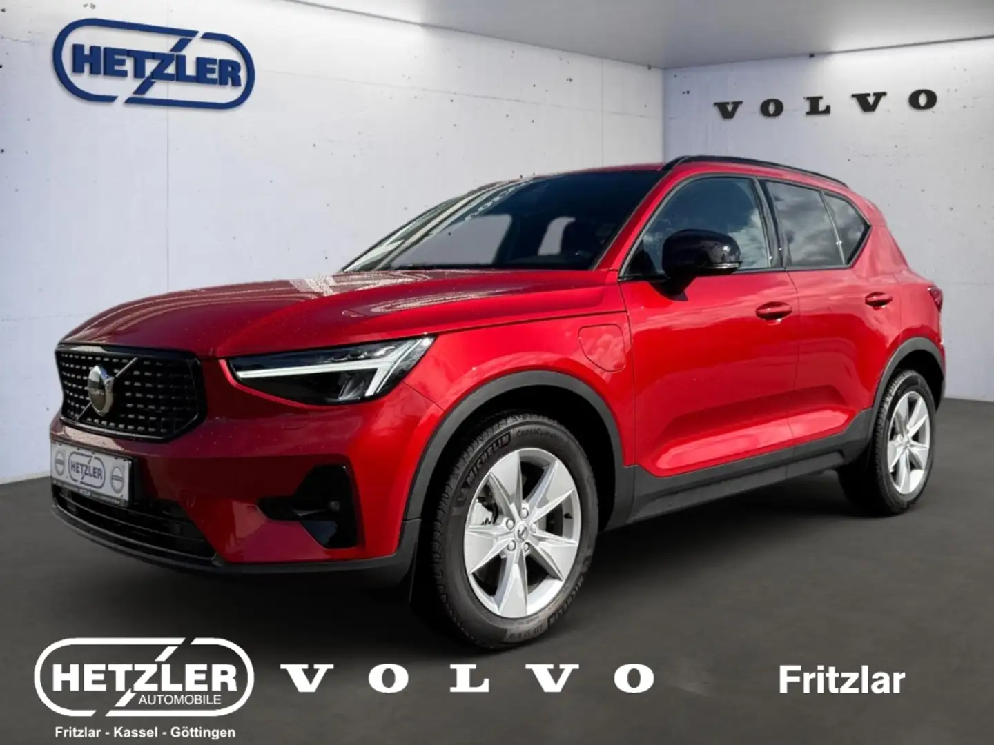 Volvo XC40 Plus Dark Recharge Plug-In Hybrid 2WD T4 Twin Engi Rot - 1